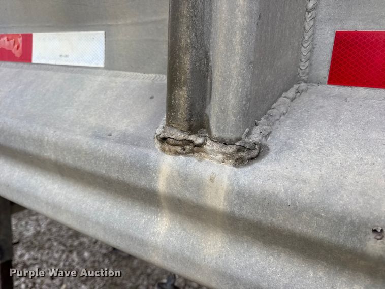 image for item DO2271 1986 Materials end dump trailer