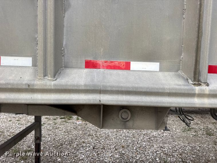 image for item DO2271 1986 Materials end dump trailer