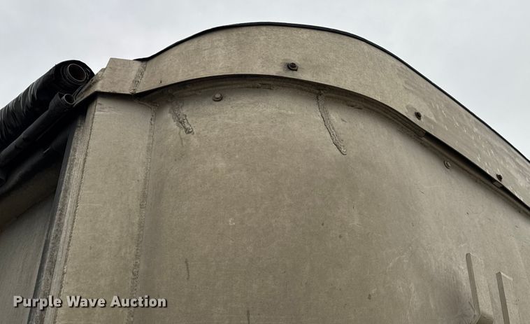 image for item DO2271 1986 Materials end dump trailer