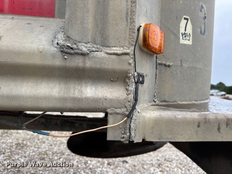 image for item DO2271 1986 Materials end dump trailer