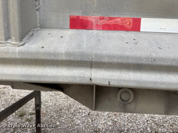 image for item DO2271 1986 Materials end dump trailer