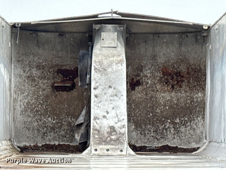 image for item DO2271 1986 Materials end dump trailer