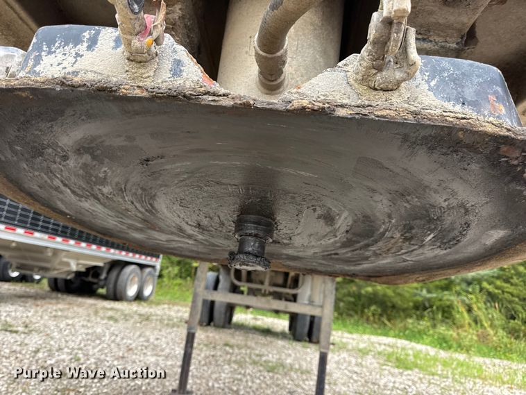 image for item DO2271 1986 Materials end dump trailer