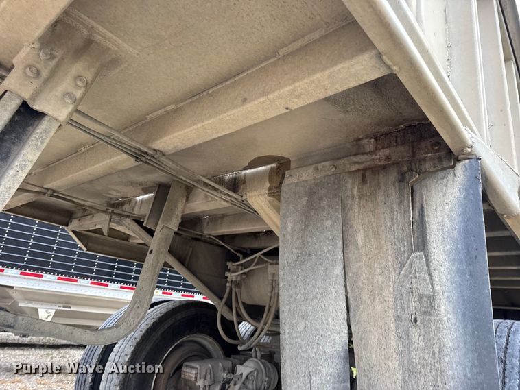 image for item DO2271 1986 Materials end dump trailer