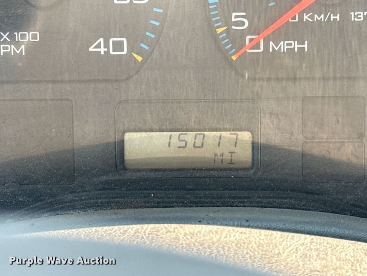 image for item DS3872 2006 International 8600 semi truck