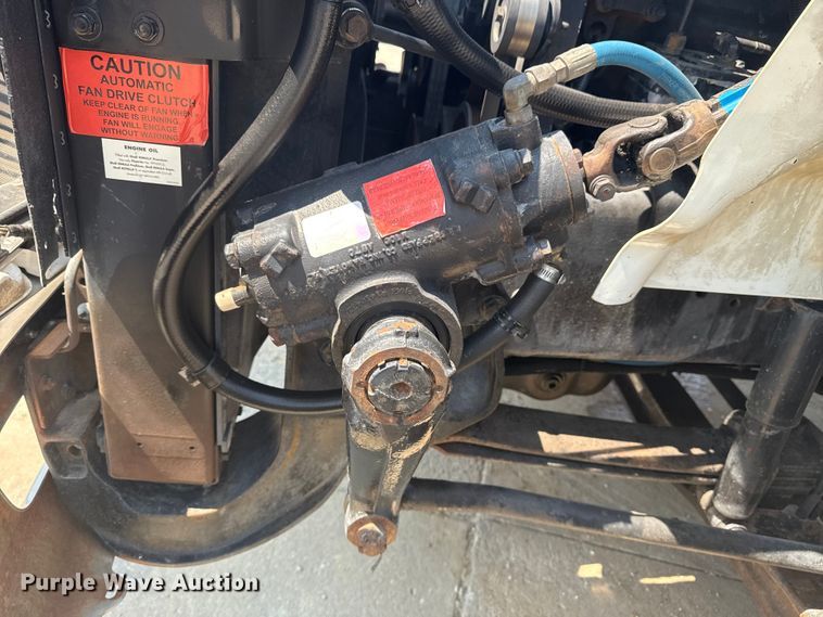 image for item DS3872 2006 International 8600 semi truck