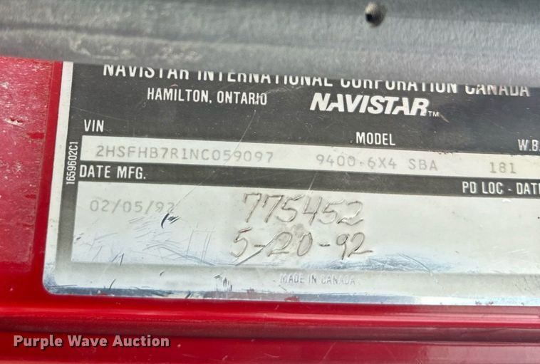 image for item DT6342 1992 International 9400 semi truck