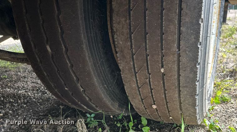 image for item DT6354 1992 Trail-Eze 5542-1020 drop deck hydraulic tail equipment trailer