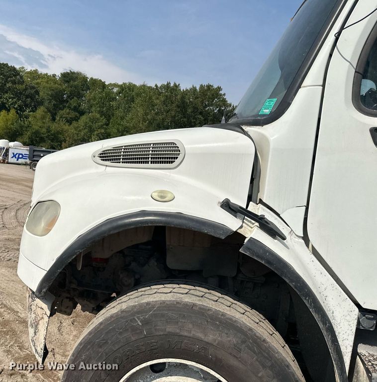 image for item DT6362 2013 Freightliner Business Class M2 dump truck