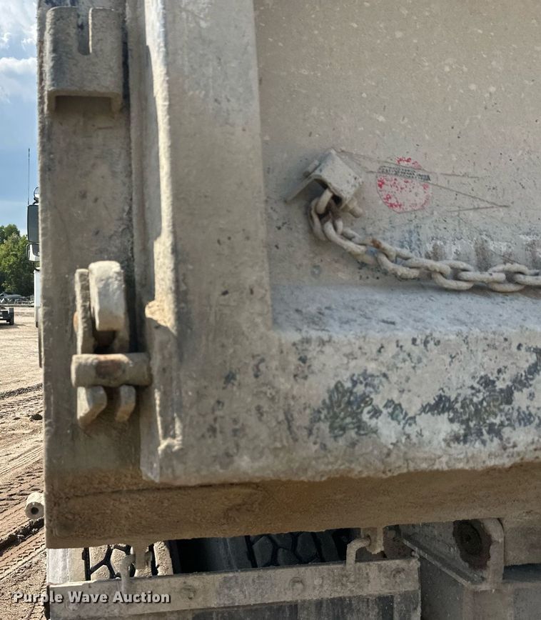 image for item DT6362 2013 Freightliner Business Class M2 dump truck