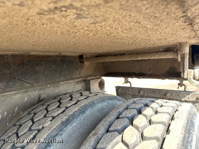 image for item DT6362 2013 Freightliner Business Class M2 dump truck