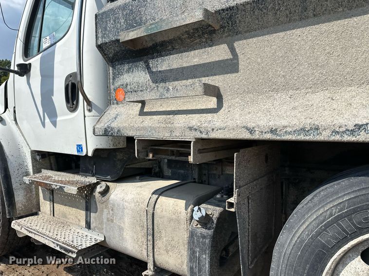 image for item DT6362 2013 Freightliner Business Class M2 dump truck