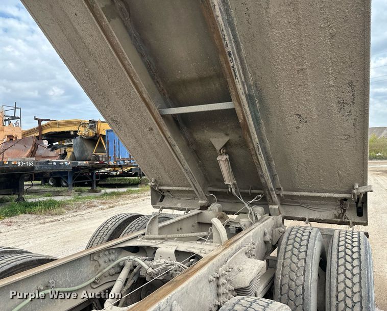 image for item DT6362 2013 Freightliner Business Class M2 dump truck