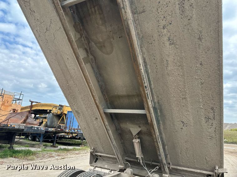 image for item DT6362 2013 Freightliner Business Class M2 dump truck