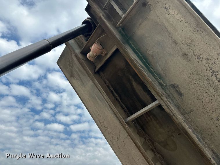 image for item DT6362 2013 Freightliner Business Class M2 dump truck