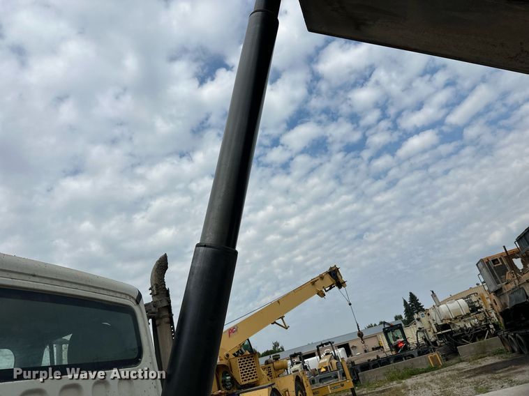 image for item DT6362 2013 Freightliner Business Class M2 dump truck