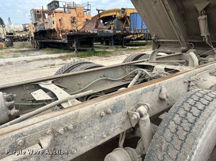 image for item DT6362 2013 Freightliner Business Class M2 dump truck