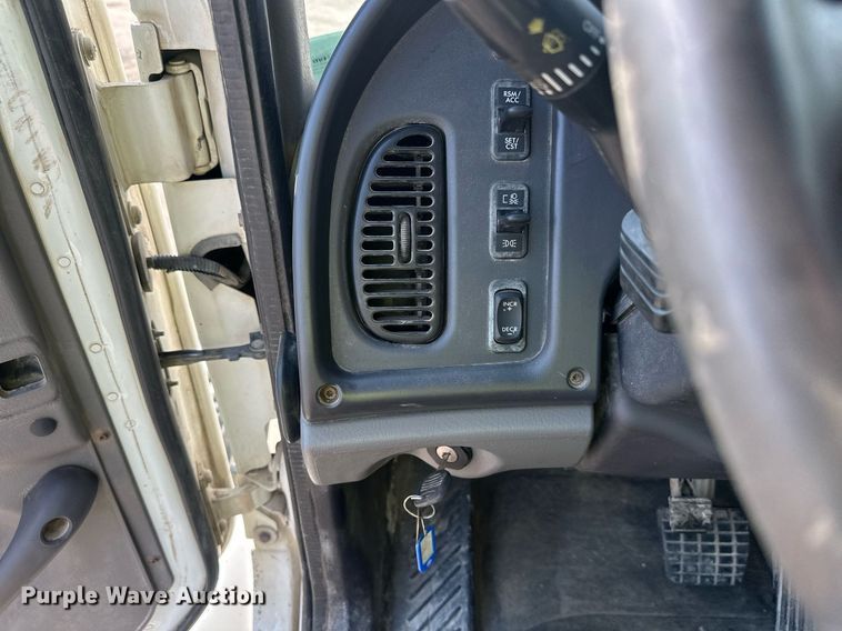 image for item DT6362 2013 Freightliner Business Class M2 dump truck