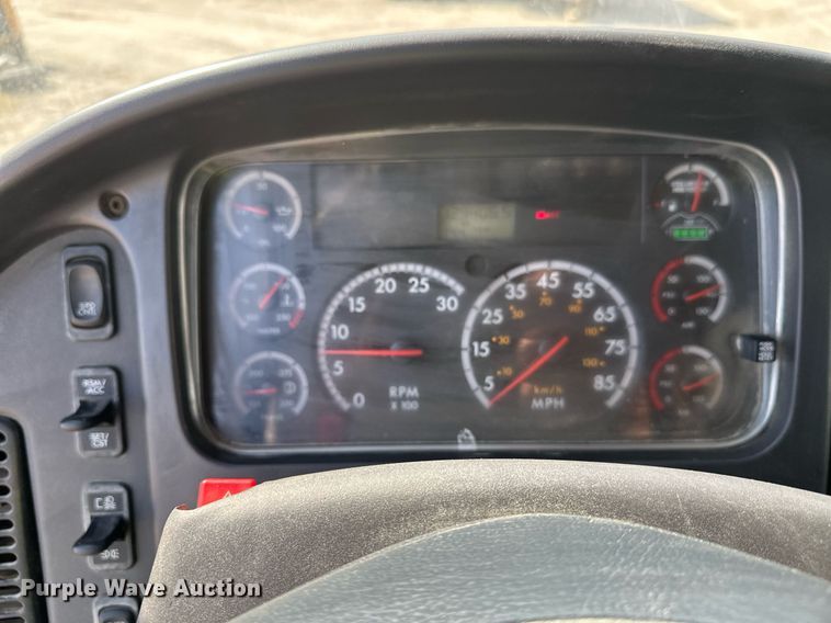 image for item DT6362 2013 Freightliner Business Class M2 dump truck