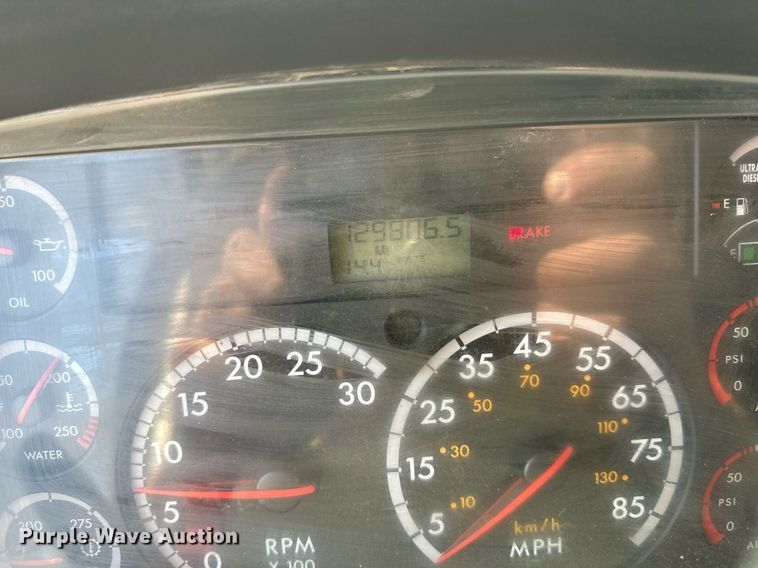 image for item DT6362 2013 Freightliner Business Class M2 dump truck