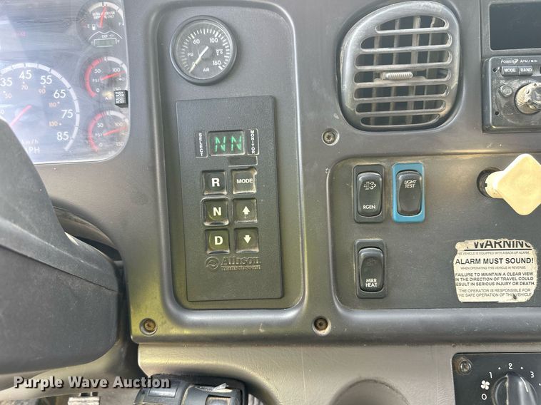 image for item DT6362 2013 Freightliner Business Class M2 dump truck