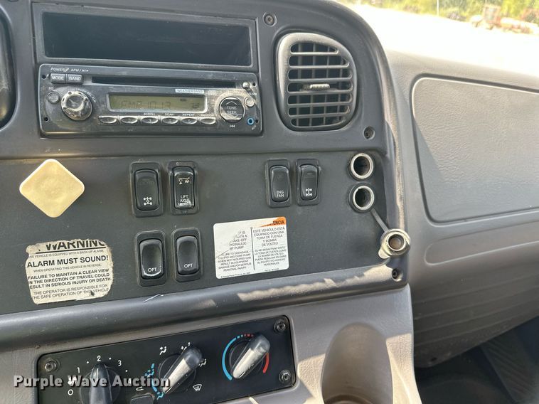 image for item DT6362 2013 Freightliner Business Class M2 dump truck