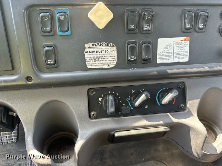 image for item DT6362 2013 Freightliner Business Class M2 dump truck