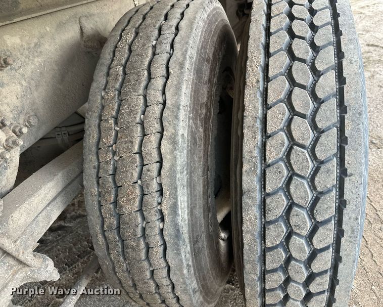 image for item DT6362 2013 Freightliner Business Class M2 dump truck