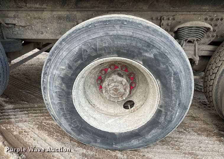 image for item DT6362 2013 Freightliner Business Class M2 dump truck