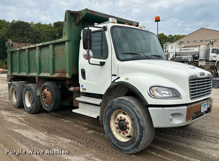 image for item DT6363 2003 Freightliner Business Class M2 dump truck