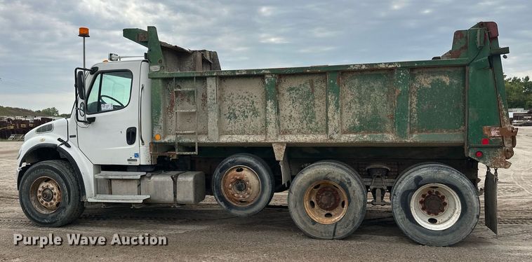 image for item DT6363 2003 Freightliner Business Class M2 dump truck