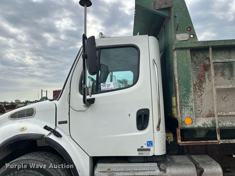 image for item DT6363 2003 Freightliner Business Class M2 dump truck