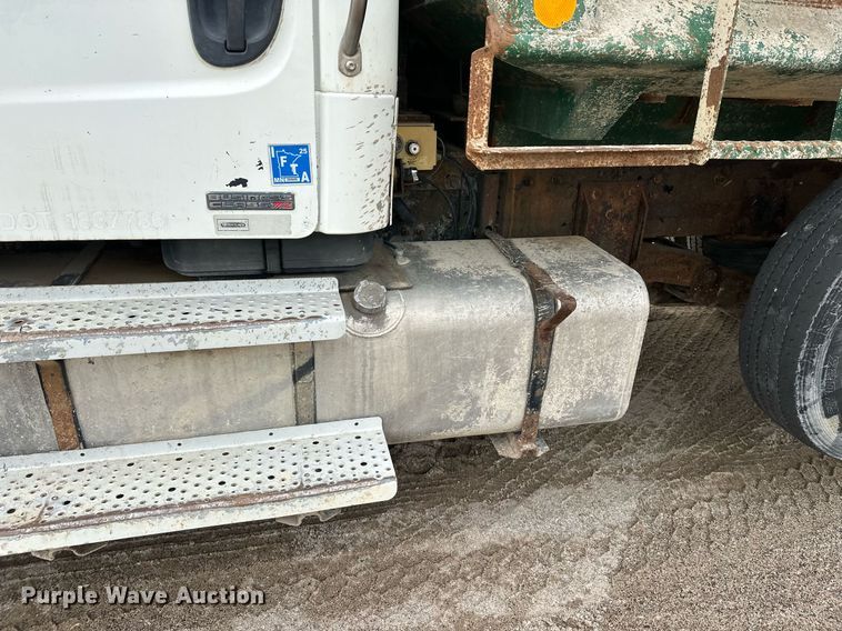 image for item DT6363 2003 Freightliner Business Class M2 dump truck