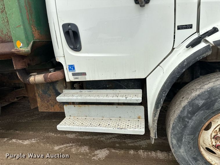 image for item DT6363 2003 Freightliner Business Class M2 dump truck