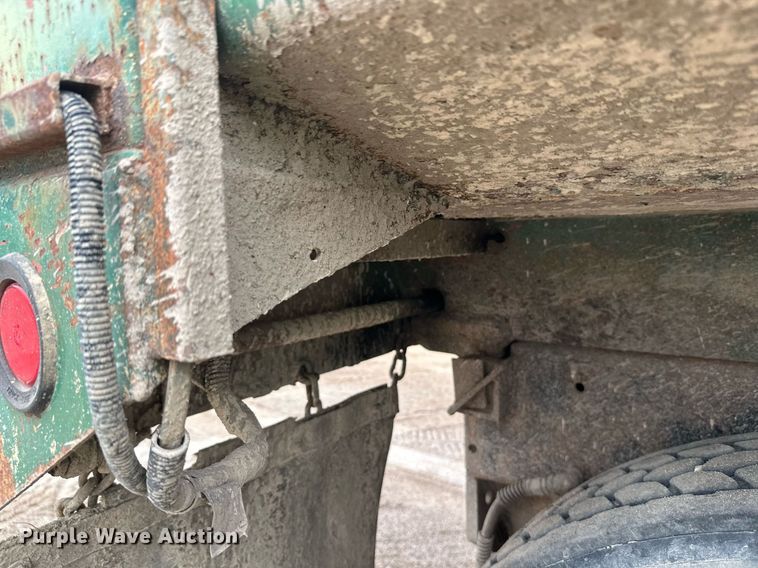 image for item DT6363 2003 Freightliner Business Class M2 dump truck