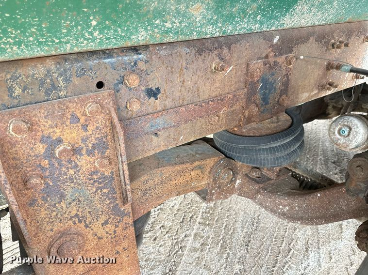 image for item DT6363 2003 Freightliner Business Class M2 dump truck