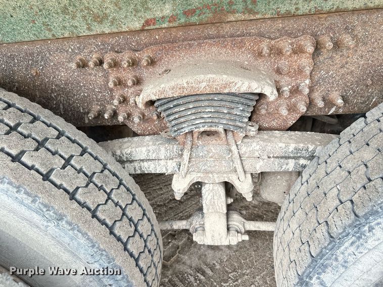 image for item DT6363 2003 Freightliner Business Class M2 dump truck