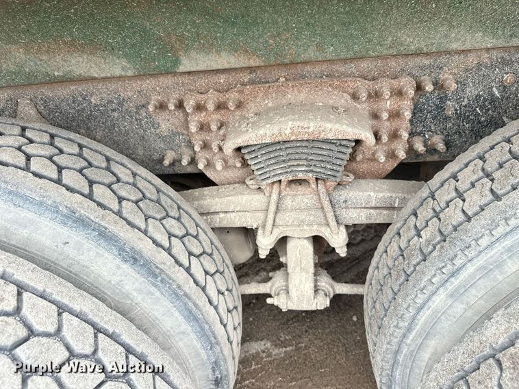 image for item DT6363 2003 Freightliner Business Class M2 dump truck