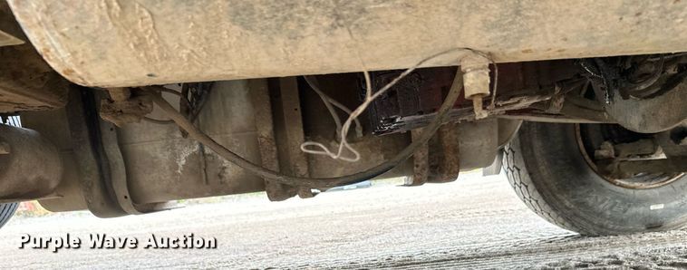 image for item DT6363 2003 Freightliner Business Class M2 dump truck