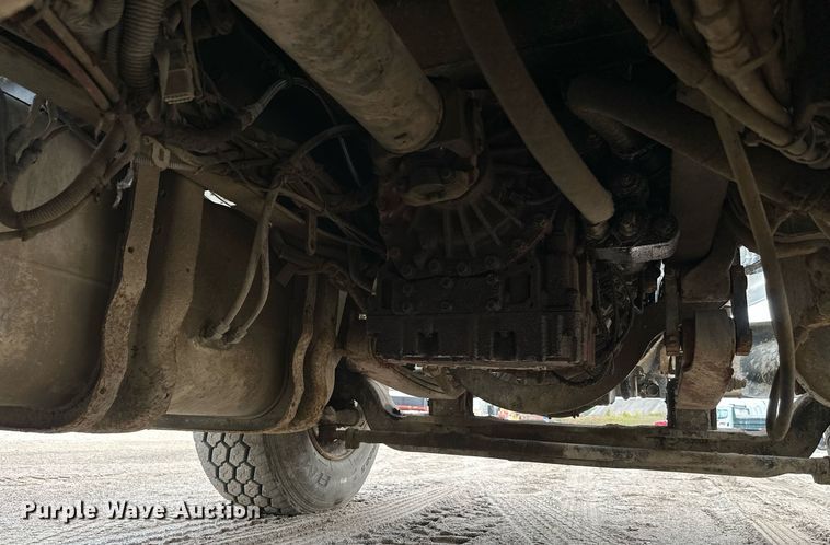 image for item DT6363 2003 Freightliner Business Class M2 dump truck