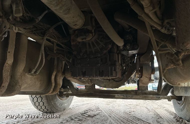 image for item DT6363 2003 Freightliner Business Class M2 dump truck