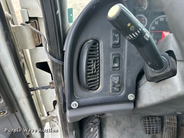 image for item DT6363 2003 Freightliner Business Class M2 dump truck