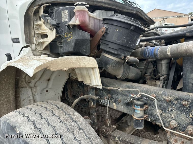 image for item DT6363 2003 Freightliner Business Class M2 dump truck