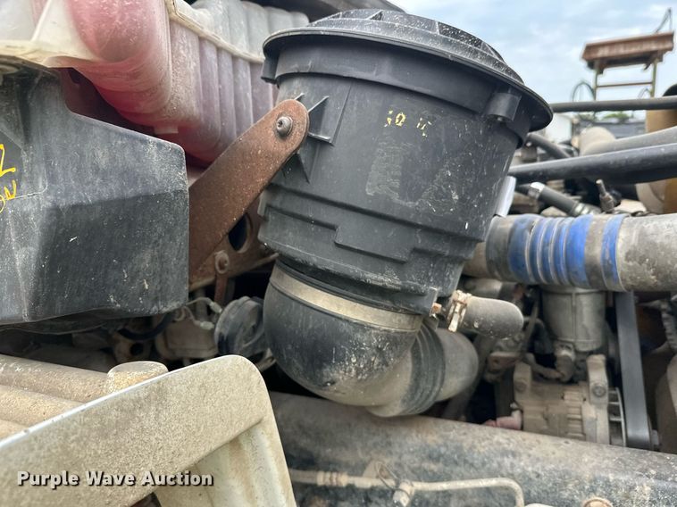 image for item DT6363 2003 Freightliner Business Class M2 dump truck