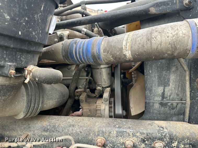 image for item DT6363 2003 Freightliner Business Class M2 dump truck