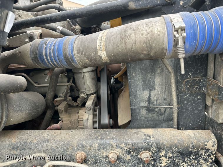 image for item DT6363 2003 Freightliner Business Class M2 dump truck