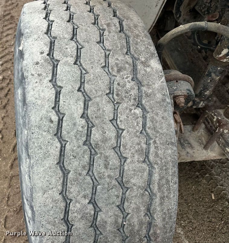 image for item DT6363 2003 Freightliner Business Class M2 dump truck