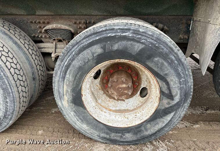 image for item DT6363 2003 Freightliner Business Class M2 dump truck