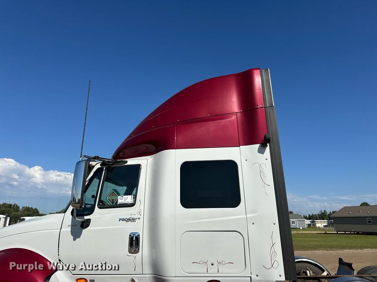 image for item DT6368 2014 International Prostar+ 122 semi truck