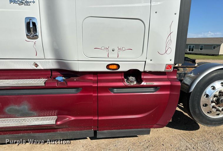 image for item DT6368 2014 International Prostar+ 122 semi truck